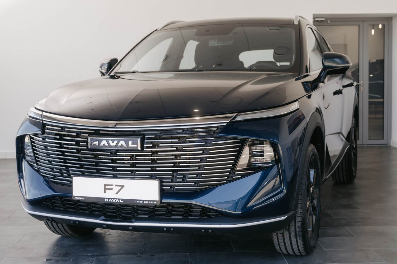 Haval F7 II Рестайлинг Премиум 1.5T АКП 150 передний привод 26 г.в. 26 м.г.