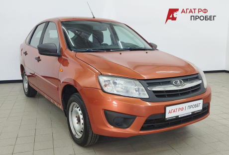 LADA Granta седан 2014 года с пробегом 175 579 км