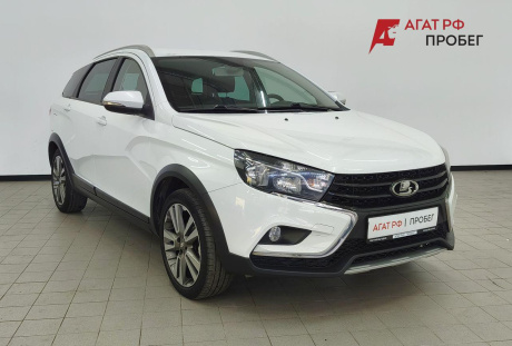 LADA Vesta [Универсал Кросс] SW Cross 2018 года с пробегом 140 687 км