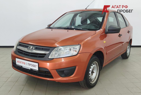 LADA Granta седан 2014 года с пробегом 175 579 км